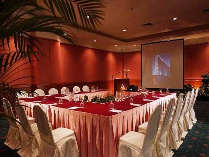 โรงแรมกัล์ฟ คอร์ต มานามา ภายนอก รูปภาพ