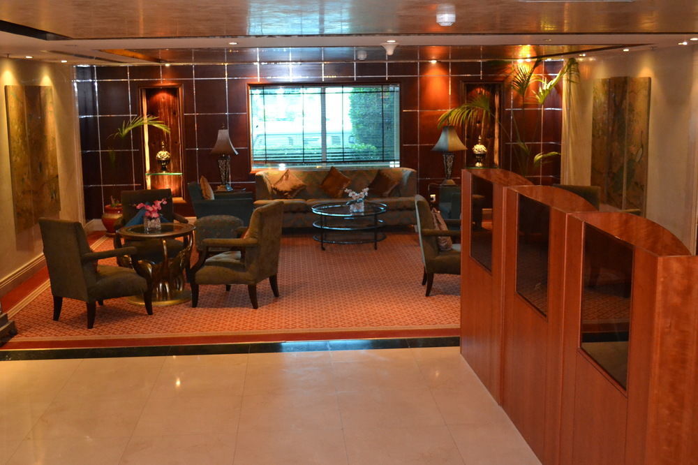 โรงแรมกัล์ฟ คอร์ต มานามา ภายนอก รูปภาพ